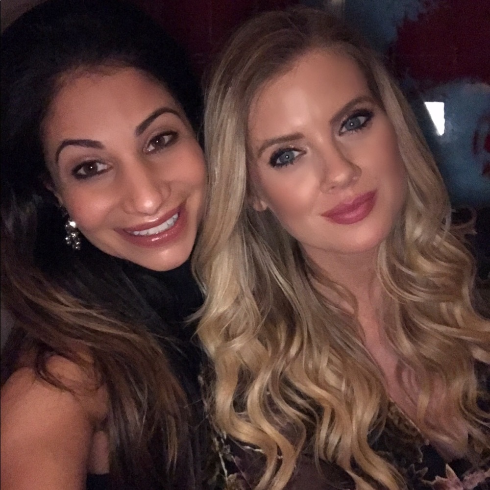 Meet your Posher, Laura & Larissa